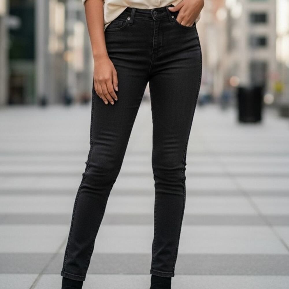 DENIZEN Women's High Rise Ankle Skinny Stretchy Black Wash Jeans - Size: 6